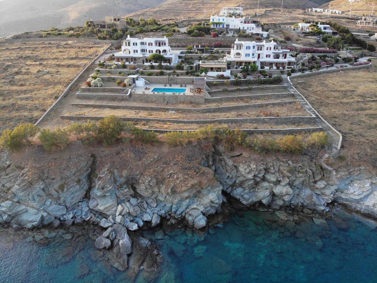 En Plo Lejlighedshotel Agios Romanos Eksteriør billede