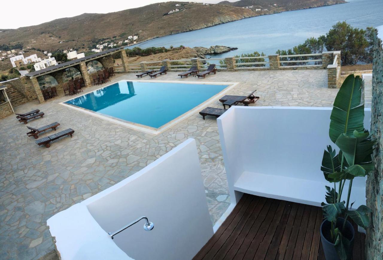 En Plo Lejlighedshotel Agios Romanos Eksteriør billede