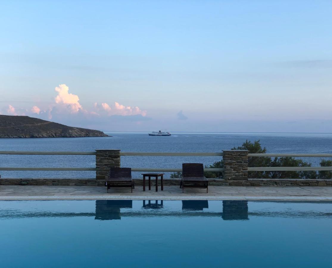 En Plo Lejlighedshotel Agios Romanos Eksteriør billede