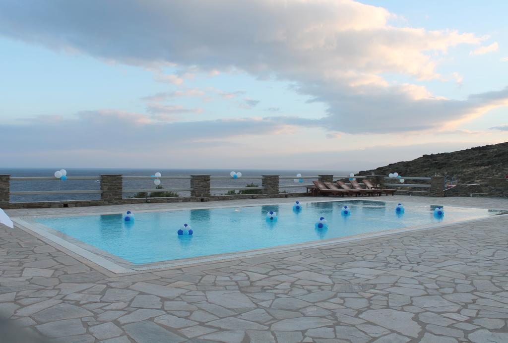 En Plo Lejlighedshotel Agios Romanos Eksteriør billede