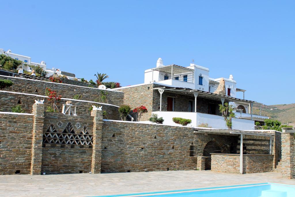 En Plo Lejlighedshotel Agios Romanos Eksteriør billede