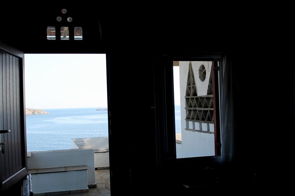 En Plo Lejlighedshotel Agios Romanos Eksteriør billede