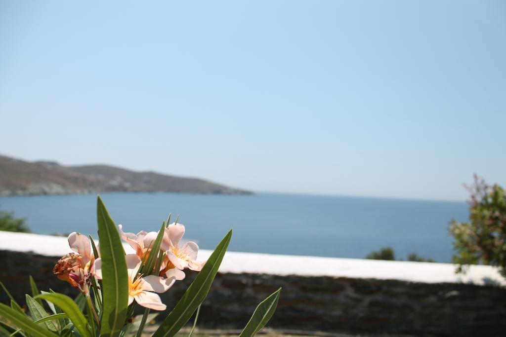 En Plo Lejlighedshotel Agios Romanos Eksteriør billede
