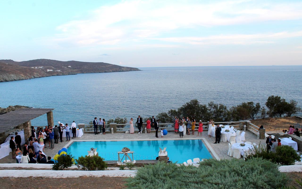 En Plo Lejlighedshotel Agios Romanos Eksteriør billede